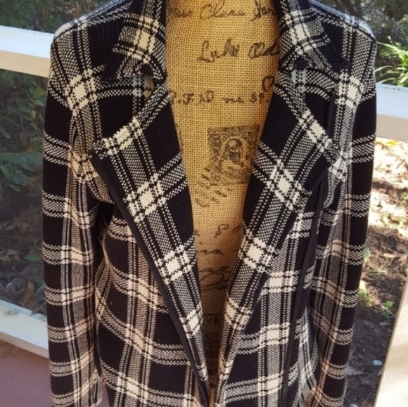 Chaps Black White Moto Cotton  Sweater M NWOT - Picture 4 of 5